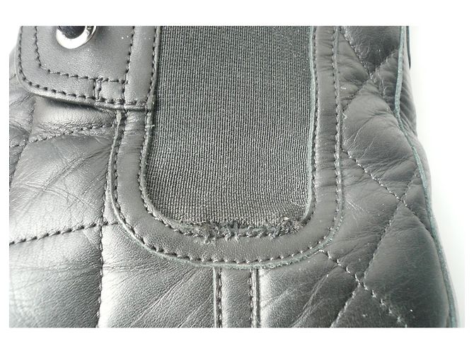 CHANEL Black quilted leather boots size 38 GOOD CONDITION - view 12