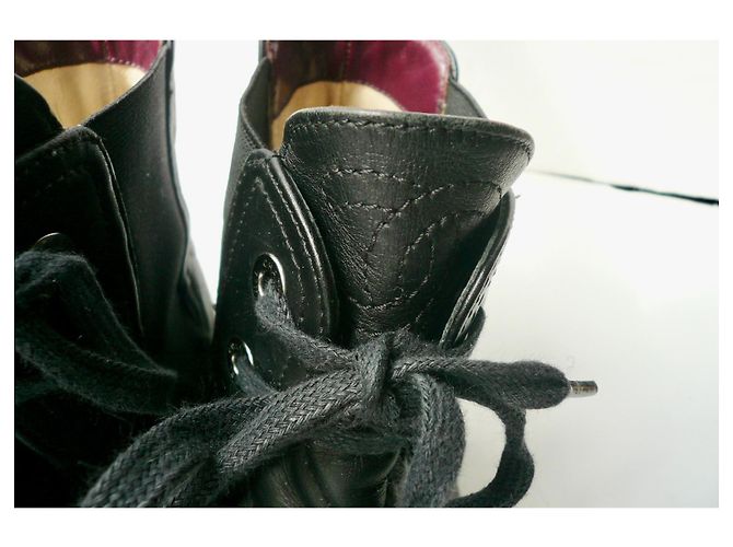 CHANEL Black quilted leather boots size 38 GOOD CONDITION - view 3