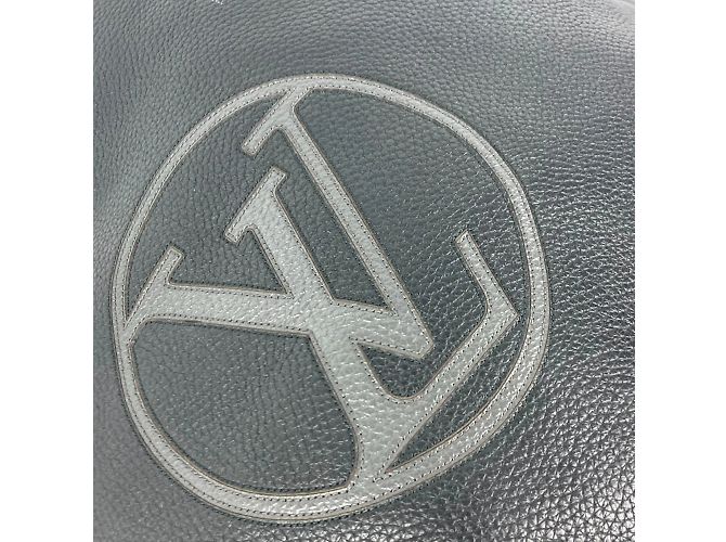 Borsa a mano LV Circle Cabalite M55000 di Louis Vuitton Nero - vista 7