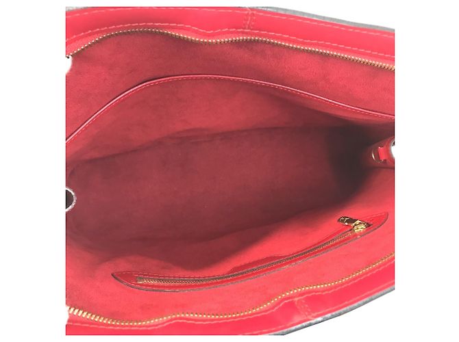 Borsa a spalla in pelle Epi Louis Vuitton Rosso - vista 8