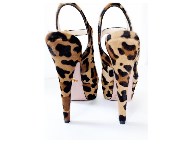 Décolleté aperti Prada in pony hair con stampa leopardata beige, marrone e nera. - vista 13
