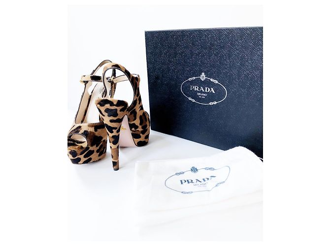 Décolleté aperti Prada in pony hair con stampa leopardata beige, marrone e nera. - vista 14