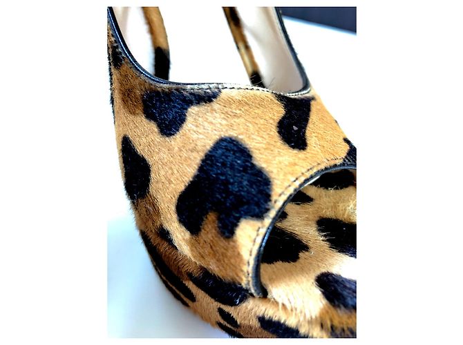 Décolleté aperti Prada in pony hair con stampa leopardata beige, marrone e nera. - vista 15