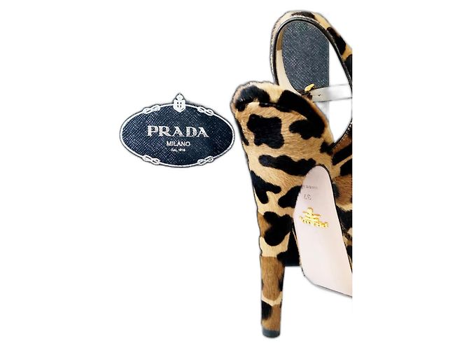 Décolleté aperti Prada in pony hair con stampa leopardata beige, marrone e nera. - vista 7