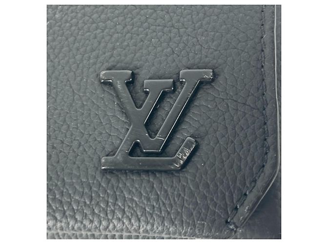 Pochette portafoglio indossabile Louis Vuitton Aerogram Fast Line Nero - vista 10