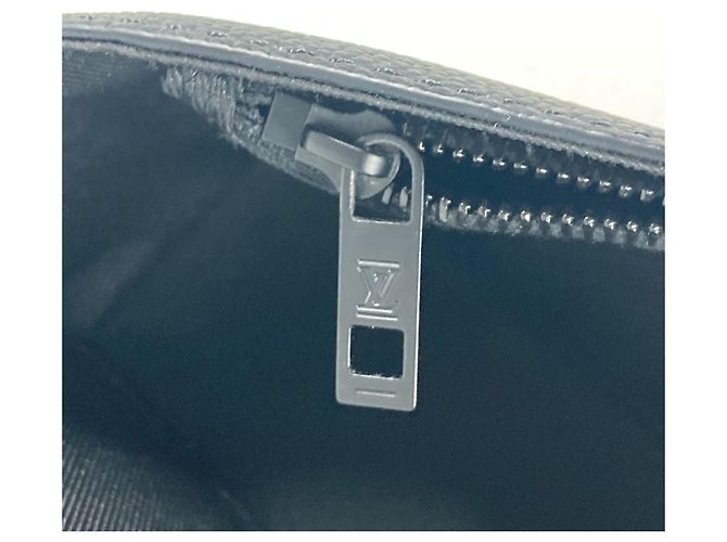 Pochette portafoglio indossabile Louis Vuitton Aerogram Fast Line Nero - vista 12