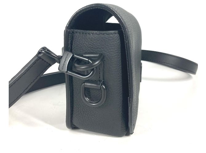 Pochette portafoglio indossabile Louis Vuitton Aerogram Fast Line Nero - vista 3