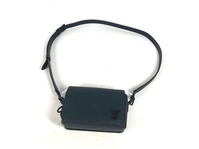 Pochette portafoglio indossabile Louis Vuitton Aerogram Fast Line Nero - vista 9