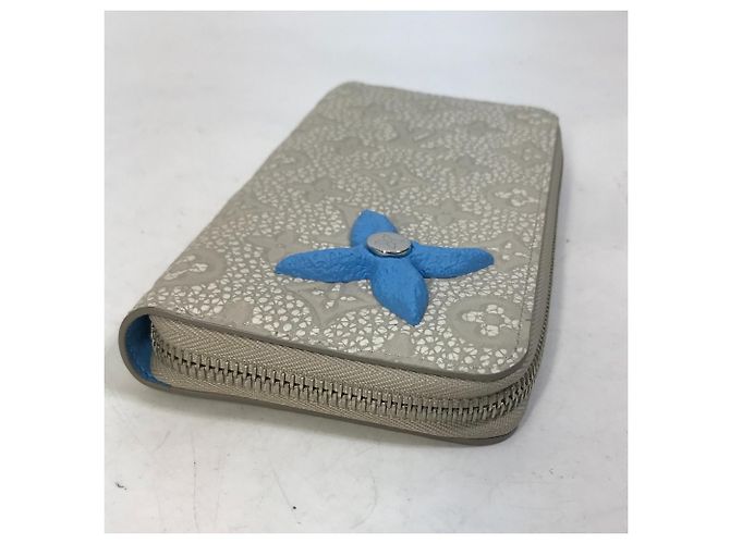 Louis Vuitton Taurillon Leather Long Wallet White - view 5