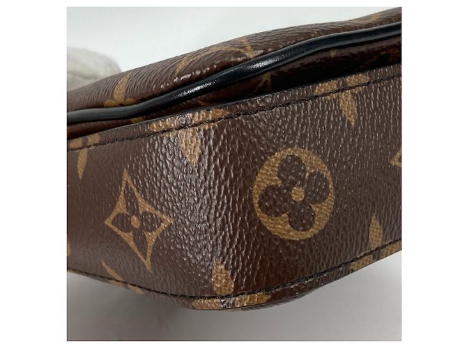 Pochette verticale indossabile S-Lock Monogram Louis Vuitton Marrone - vista 5
