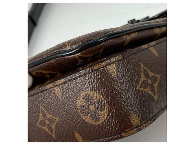 Pochette verticale indossabile S-Lock Monogram Louis Vuitton Marrone - vista 6