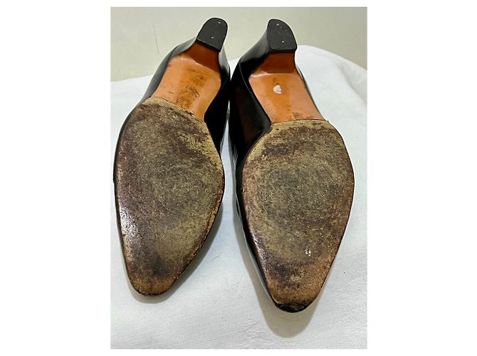 Schwarze Mittelabsatzpumps von Salvatore Ferragamo - Ansicht 7