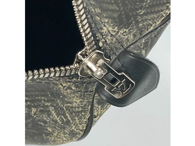 Borsa Keepall 45 Damier Carbon Louis Vuitton Nero - vista 14