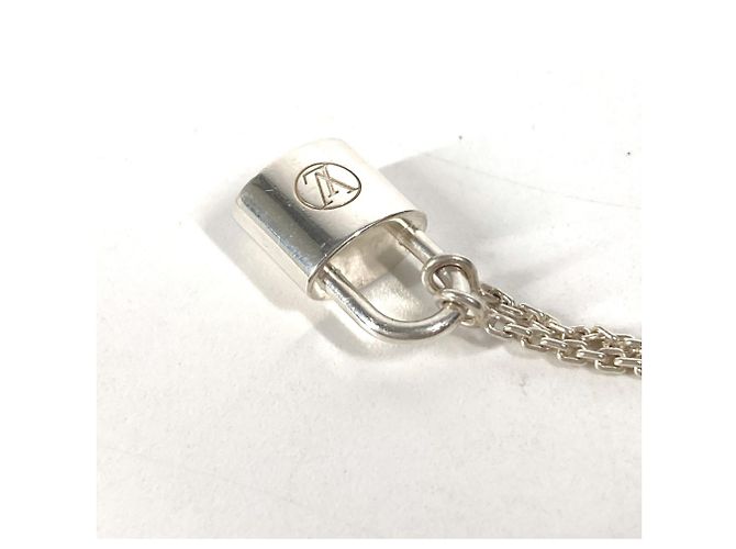 Collana Louis Vuitton con pendente a forma di lucchetto motivo Lockit Argento - vista 6