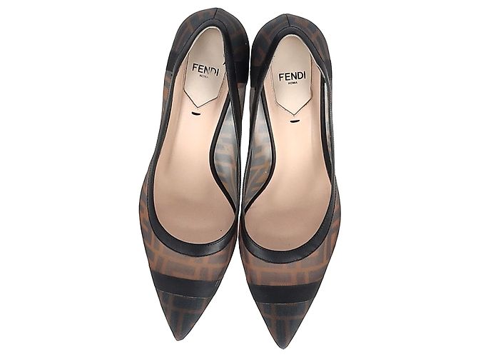 Fendi Colibri  Zucca FF Pump in Pelle e Rete Marrone - vista 3