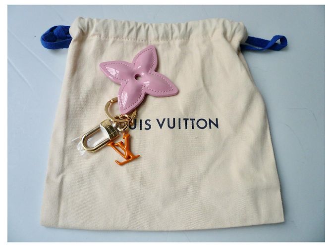 Louis Vuitton LV Pop Flower M01963 keychain and bag charm - view 2