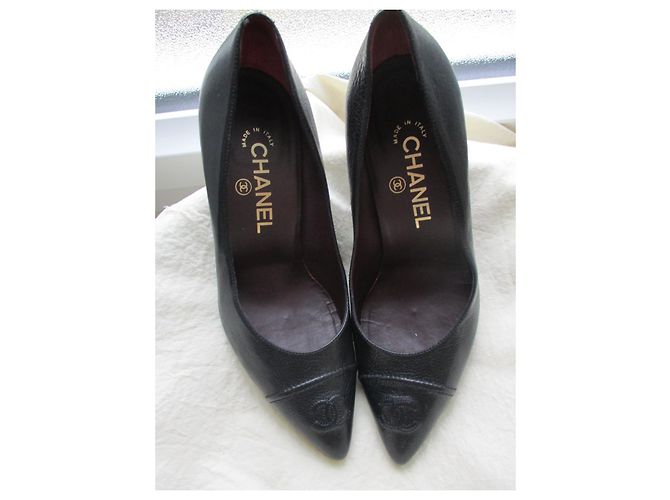 Chanel Lederpumps 'CC', Größe 37,5. Schwarz - Ansicht 3