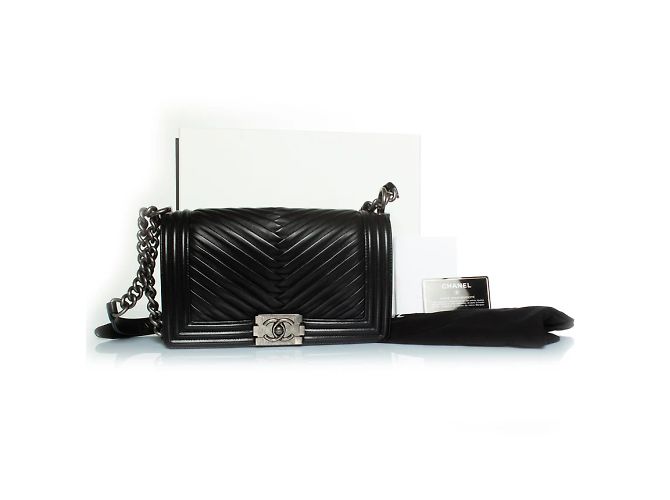 Chanel, borsa boy in pelle di agnello plissettata a zigzag Nero - vista 3