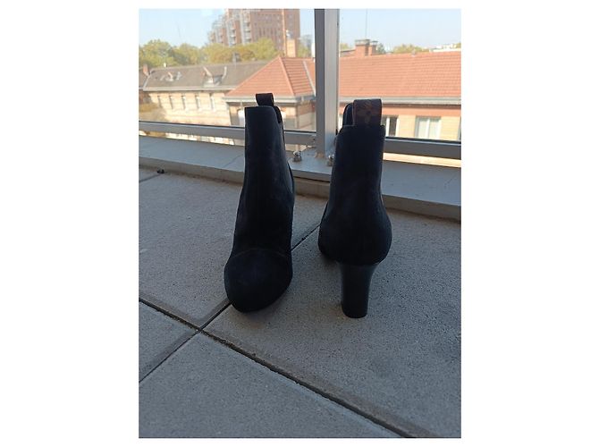 Stivaletti Louis Vuitton in pelle nera 36.5 Nero - vista 2