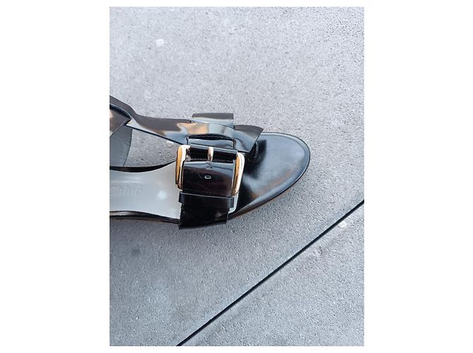 Sandali Chloé in vernice nera Nero - vista 3
