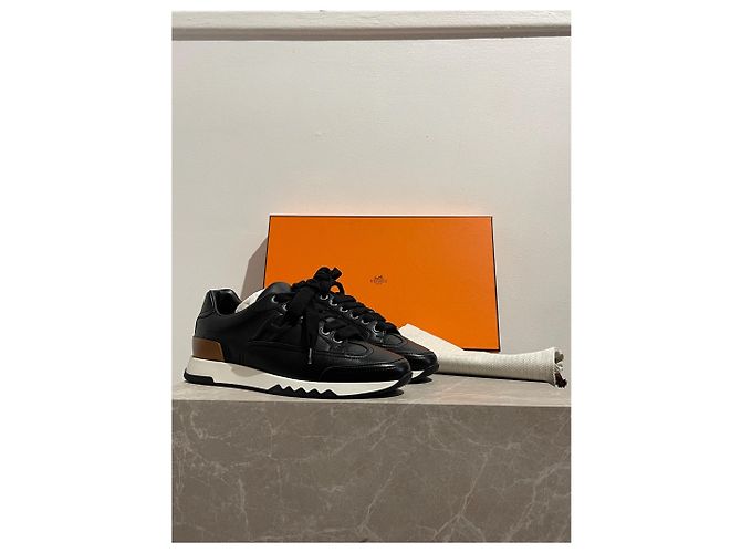Hermès Tênis HERMES T.EU 36 Couro Preto - vista 7