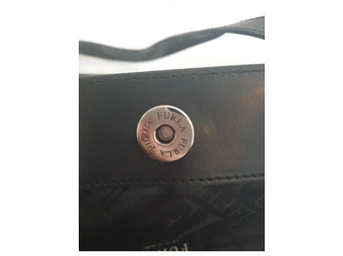 Furla Handtasche aus schwarzem Lackleder mit Silberhardware Silber Hardware - Ansicht 6