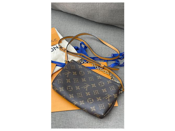 Louis Vuitton Pallas Borsa a mano monogramma marrone - vista 5