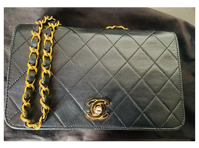 Chanel Mademoiselle Mini Borsa Nera in Pelle Nero - vista 2