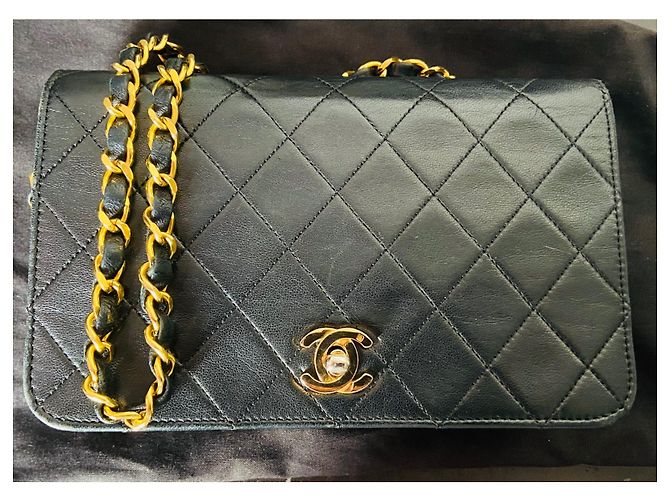 Chanel Mademoiselle Mini Borsa Nera in Pelle Nero - vista 3