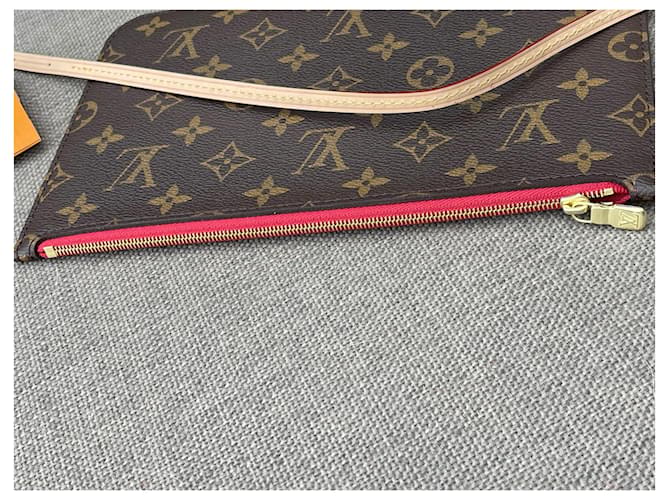 Louis Vuitton Neverfull Castaño - vista 14