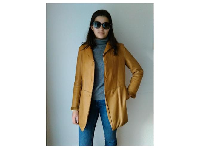 BURBERRY CAPITTO DOPPIOPETTO IN SHEARLING. Beige - vista 3