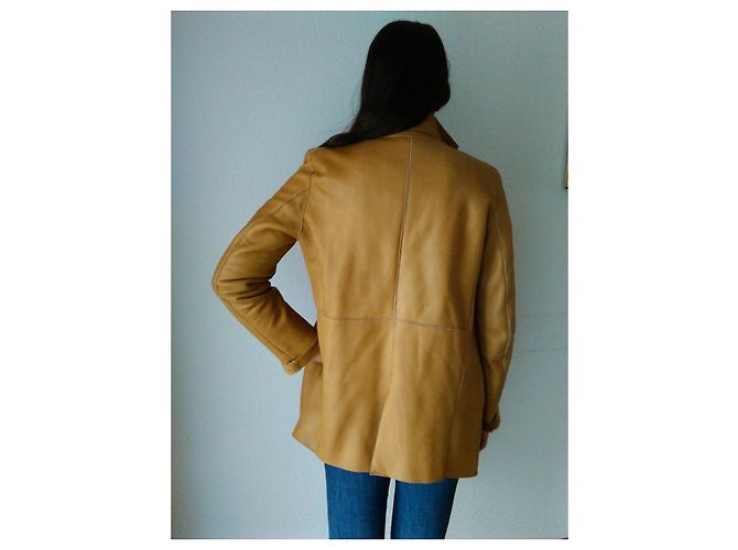 BURBERRY CAPITTO DOPPIOPETTO IN SHEARLING. Beige - vista 6