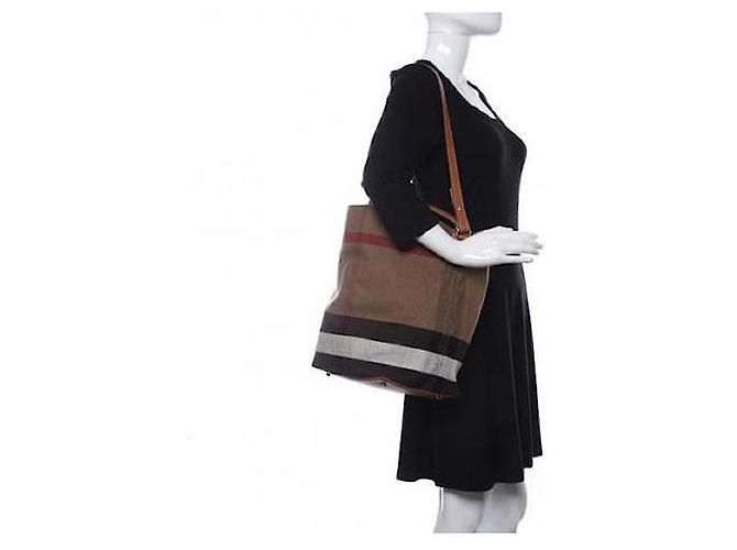 Burberry Canvas Mega Check Medium Ashby Hobo Saddle Bag Braun/Beige Kamel - Ansicht 2