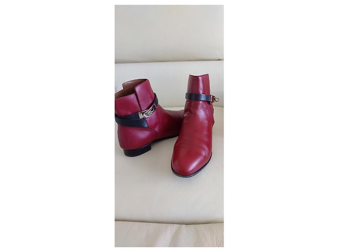 Stivaletti Hermès Neo in pelle nero e rosso scuro Bordò - vista 4