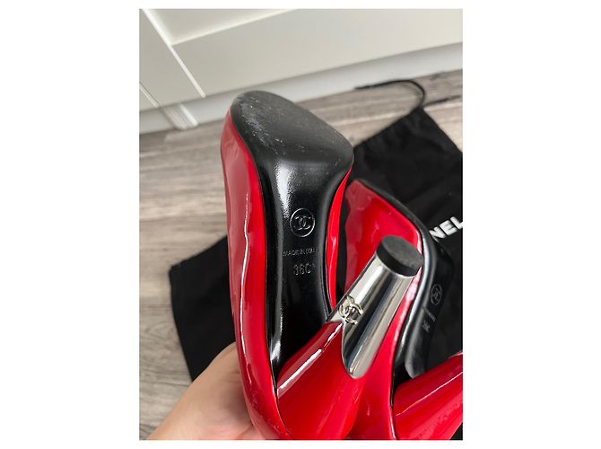 Chanel Pumps aus Lackleder in Rot Größe 36 - Ansicht 5