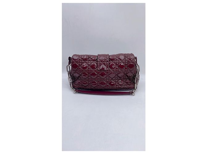 New Look Dior Nova bolsa de aba Lock em verniz vermelho médio com quilt cannage - vista 3