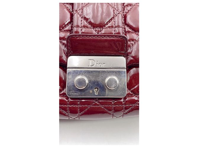New Look Dior Nova bolsa de aba Lock em verniz vermelho médio com quilt cannage - vista 9
