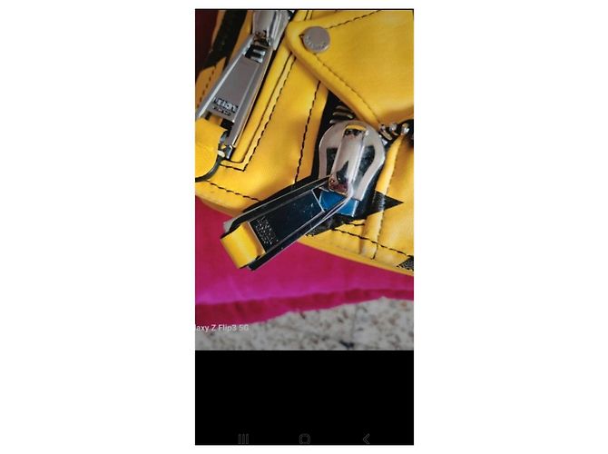 Borsa Moschino Biker in pelle gialla e nera - vista 6