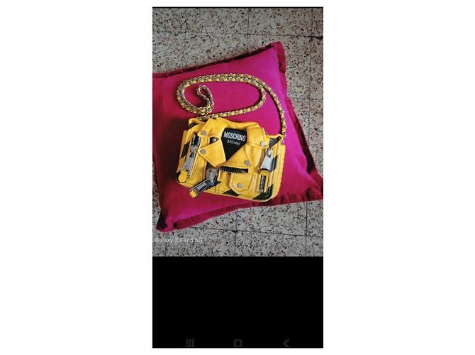 Borsa Moschino Biker in pelle gialla e nera - vista 9