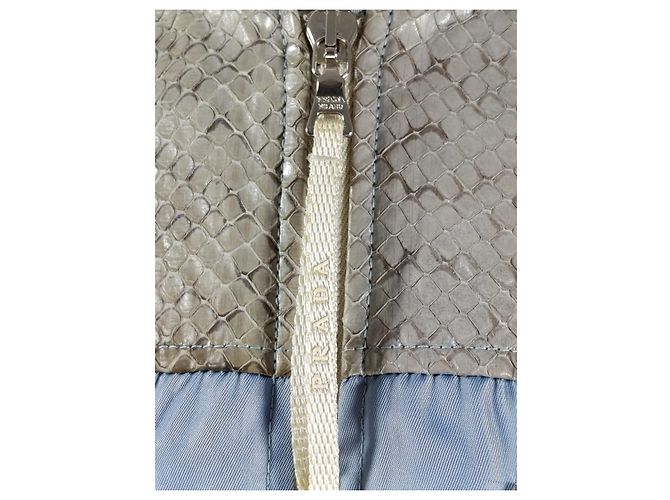 Prada Jacke aus Peyton Leder und Nylon hellblau - Ansicht 3