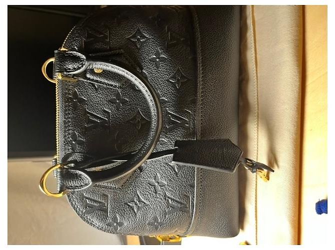 Louis Vuitton Neo Alma BB Borsa nera in pelle Nero - vista 2