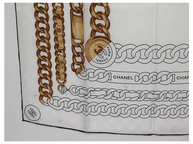 FULAR CHANEL LOGO CC E CATENE QUADRATO 90 CM IN SETA BIANCA Bianco - vista 5