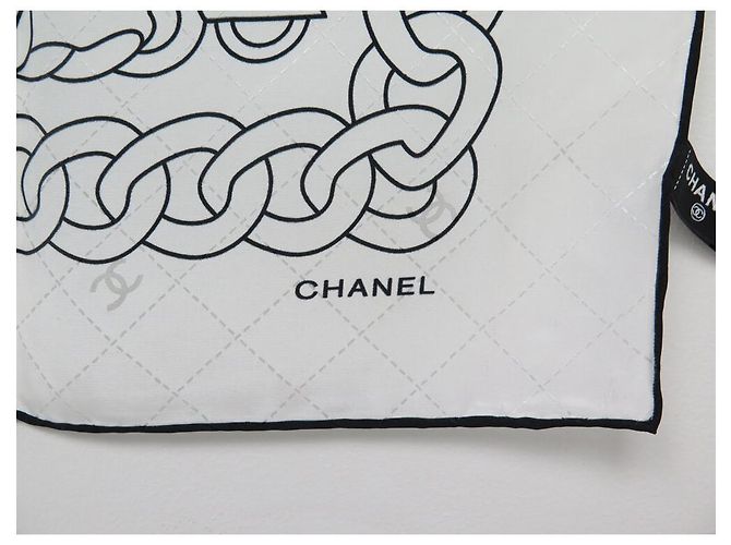 FULAR CHANEL LOGO CC E CATENE QUADRATO 90 CM IN SETA BIANCA Bianco - vista 6