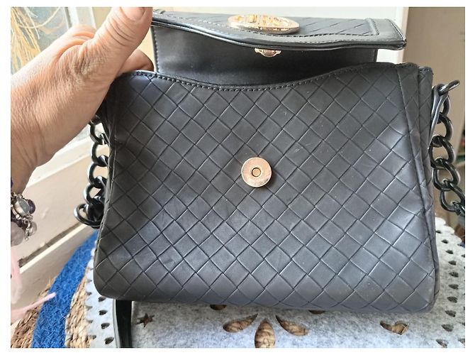 Borsa a mano Guess in pelle nera Nero - vista 8