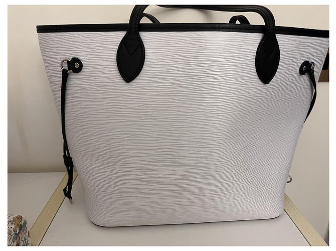 Borsa neverfull Louis vuitton in pelle epi Bianco - vista 4