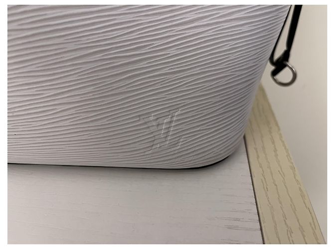 Borsa neverfull Louis vuitton in pelle epi Bianco - vista 5