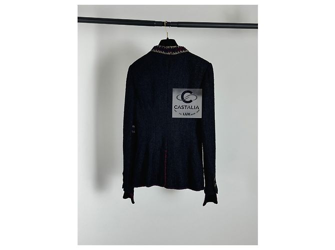 Chanel Ikonische schwarze Tweedjacke aus Paris / Shanghai - Ansicht 8
