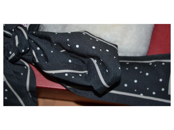 Gola Guy Laroche em ecopelúcia branca com bolinhas Branco Multicor - vista 4