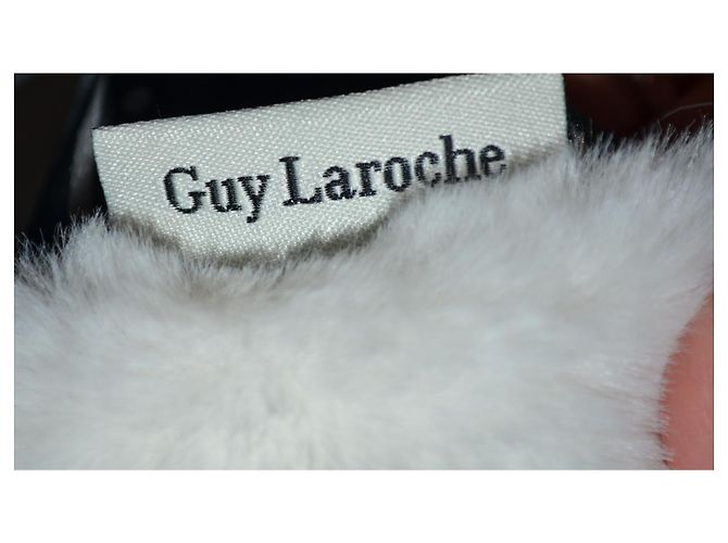 Gola Guy Laroche em ecopelúcia branca com bolinhas Branco Multicor - vista 6