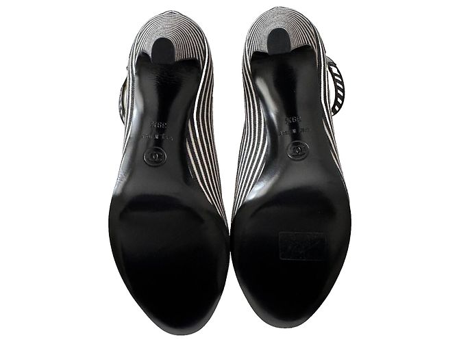 Chanel Scarpe Mary Jane, rare! Nero Bianco - vista 12